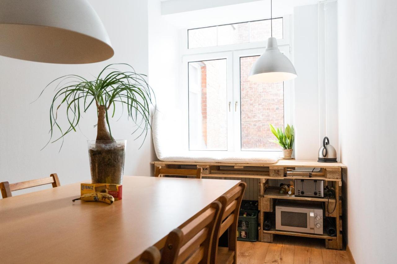 ארפורט 230 M2 Loft Mit Eigenem Wintergarten Mit Tischtennis & Dart, Kostenloser Parkplatz מראה חיצוני תמונה