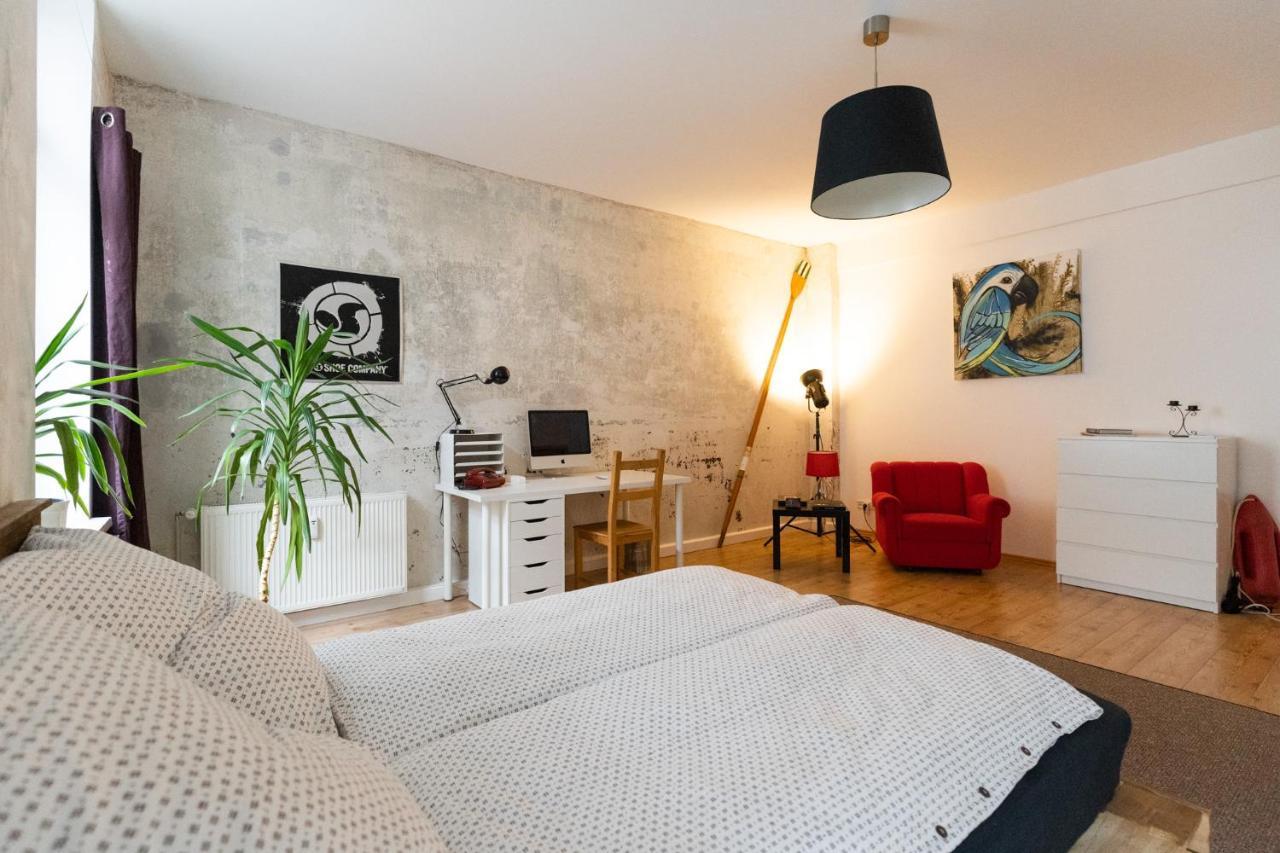 ארפורט 230 M2 Loft Mit Eigenem Wintergarten Mit Tischtennis & Dart, Kostenloser Parkplatz מראה חיצוני תמונה